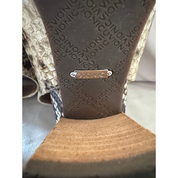 Vionic Women’s Snake Print Open Toe Block Heel Booties Size 7 – Excellent - Picture 6 of 6